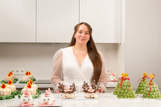 Анна Глебова с авторской новогодней коллекцией