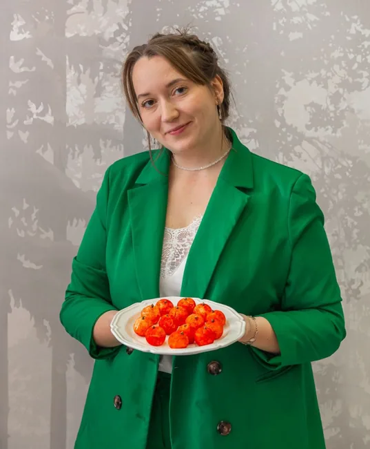 Мандарины, апельсины и гранаты
